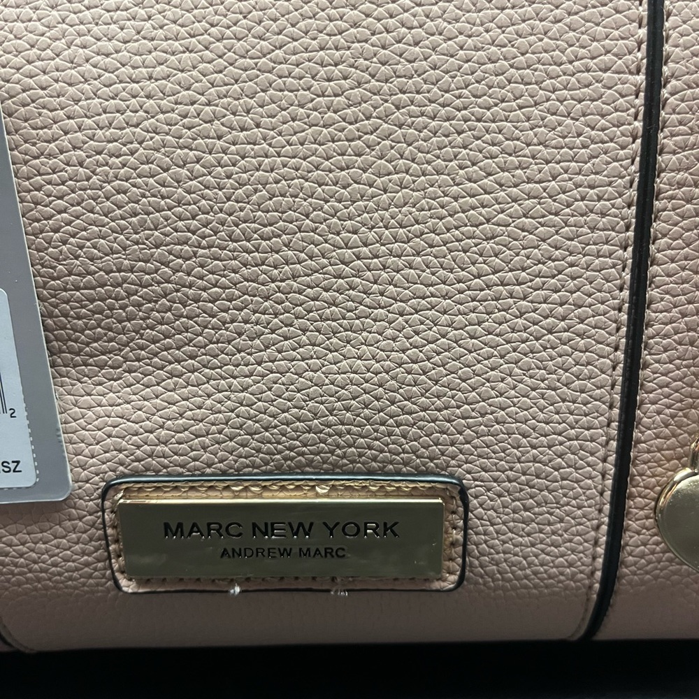 Marc NY purse - Brand new with tags - Multi Color - Picture 4 of 11
